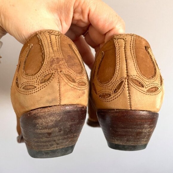Vintage Guess Nubuck Leather Cowboy Style Heeled Shoes - 6/5-5.5US - Picture 7 of 11